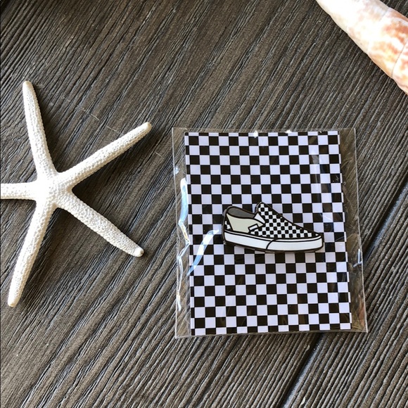 Vans Jewelry - 🔥🔥VANS- PIN🔥🔥